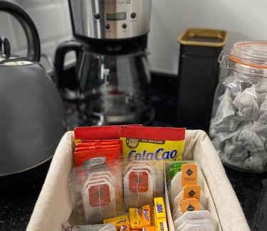 Isuskitza Apartment | Hillside View