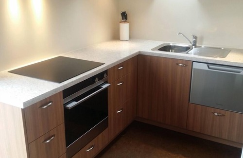 Albert Town Apartment | Hilltop Luxury Apartment with breathtaking views