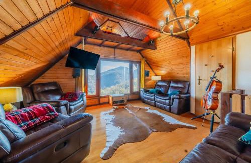 Samobor Apartment | Hilltop Panorama Chalet - Happy Rentals