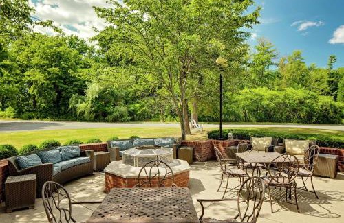 Latham Hotel | Hilton Garden Inn Albany Airport