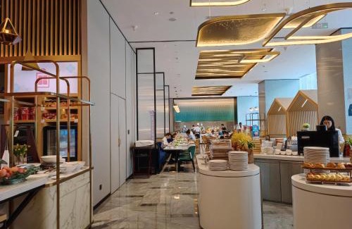 Baohe Hotel | Hilton Garden Inn Hefei Binhu New District