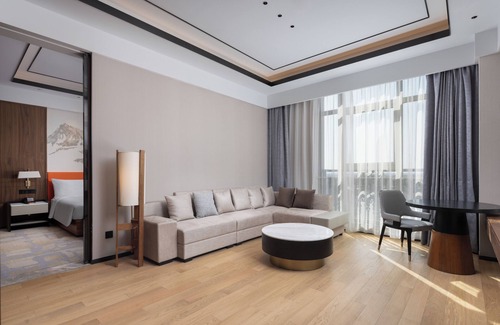 Pudong Hotel | Hilton Garden Inn Shanghai High-Speed East Railway Station