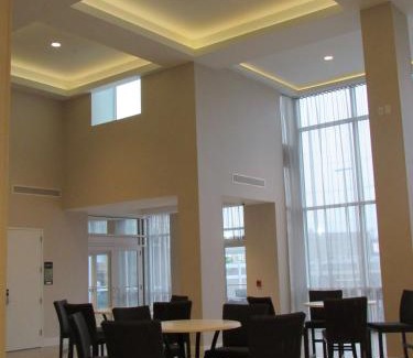 Springfield Hotel | Hilton Garden Inn Springfield