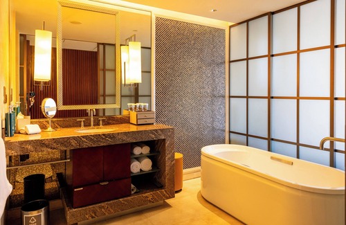 Huangdao Hotel | Hilton Qingdao Golden Beach