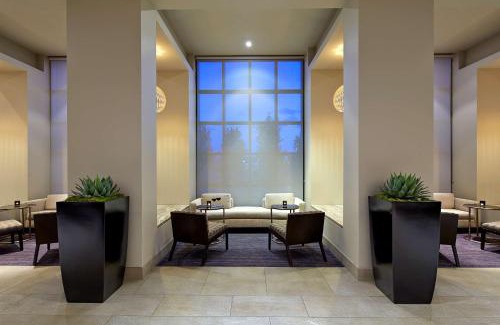 Mission Valley Hotel | Hilton San Diego Mission Valley