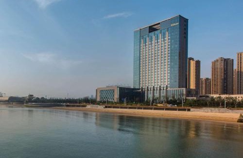 Fushan Hotel | Hilton Yantai Golden Coast