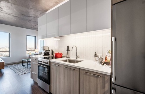 MIT Apartment | Hip 1BR, Kendall Square, Gym, Doorman, walk to MIT by Blueground