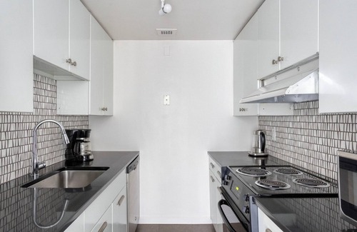 Back Bay Apartment | Hip Back Bay 1BR w/Gym, nr Shops, Green Line & Dining, by Blueground