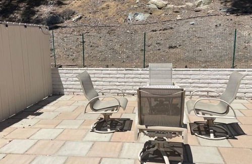 Mira Mesa Apartment | Hip studio, friendly neighborhood 20 mins downtown