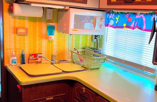 Hancock County House | "Hippie House" n"1974" Winnebagon29' Chieftain