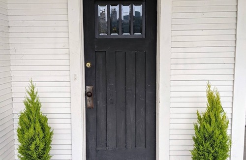 Marion County House | Historic 6-bedroom Home