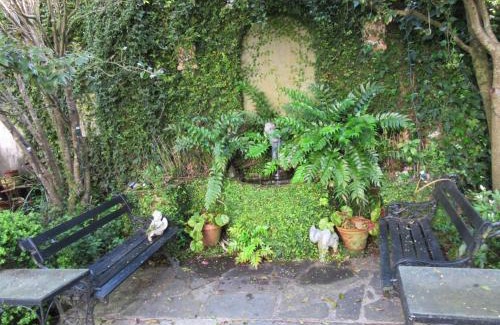 South of Broad Bed & Breakfast | Historic 86 Church Street