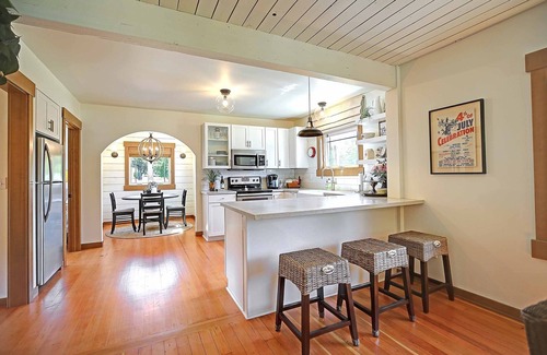 Camano Island House | Historic Camano Island Farmhouse - Fully Restored