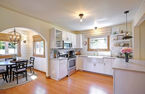 Camano Island House | Historic Camano Island Farmhouse - Fully Restored