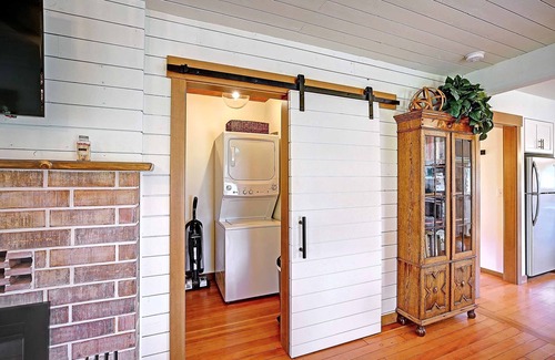 Camano Island House | Historic Camano Island Farmhouse - Fully Restored