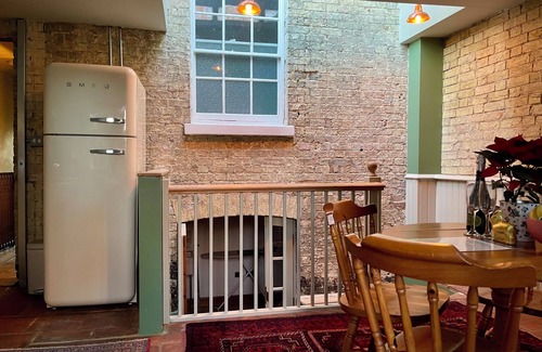 Cambridge City Centre House | Historic Georgian Cottage on Midsummer Common