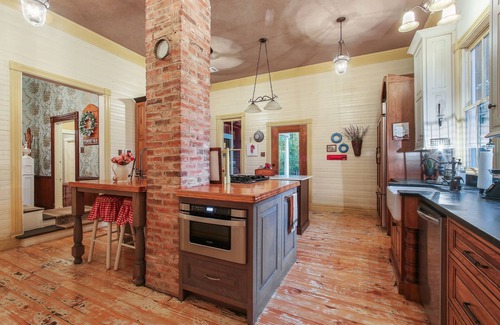 Navasota Other | Historic home in Stoneham, Texas