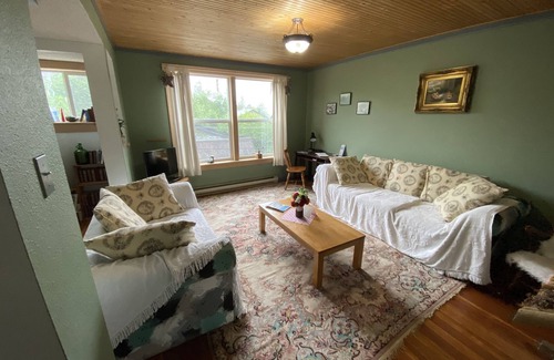 Stewart Hotel | Historic Hotel Bayview