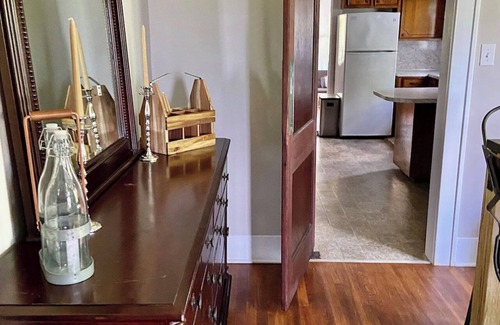 Monroe House | 📍Historic Mitchell House 1928 River View & Gardens