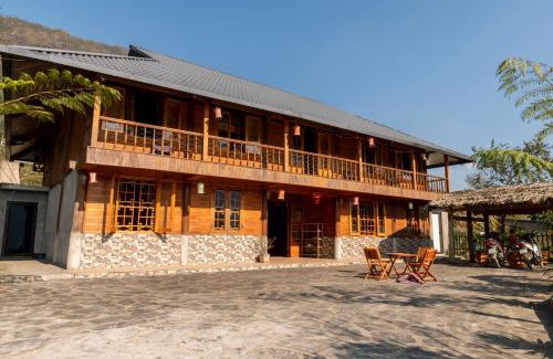 Sa Pa Cabin | Hmong Farmstay