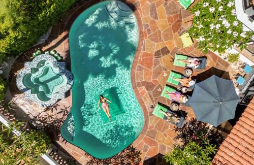 The Mesa House | HMPS016 - Casa Grande Tennis Estate -8 - Meredith Lodging