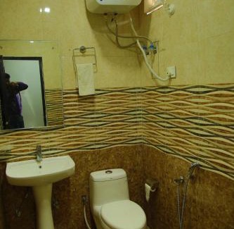 Dhunar Gaon Resort | HOA Resorts - Mountain View with Infinity Pool