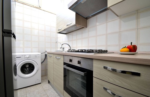 Roca Vecchia Apartment | Holiday Apartment 'Ll84 Casa Vacanze Per 4 Pax Luce' with Air Conditioning