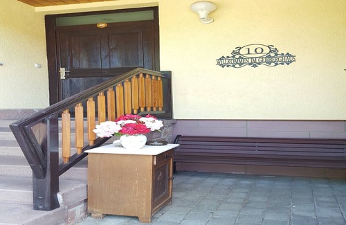 Unterweid House | Holiday home with natural garden