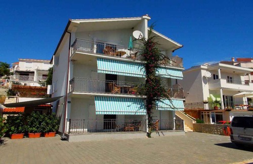 Businci Apartment | Holiday apartment only 50 m from the beach