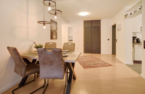 Bad Zwischenahn Apartment | Holiday Apartment "Maja Am Yachthafen" with Sea View, Balcony & Wi-Fi