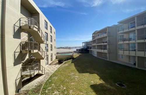 Lagoon Beach Apartment | Holiday Apartment by the Beach