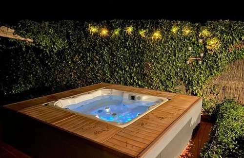 La Cuevarruz Apartment | Holiday Apartment "Casa de los Sueños - Balconet" with Shared Pool & Wi-Fi