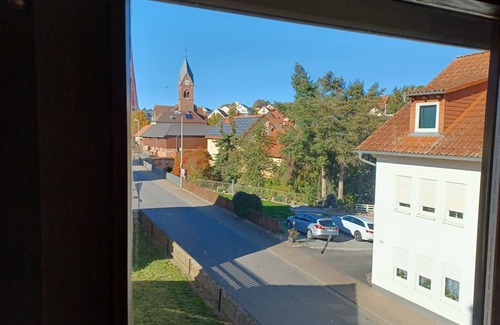 Richelbach Apartment | Holiday Apartment 'FeWo Frizzi' with Private Balcony and Wi-Fi