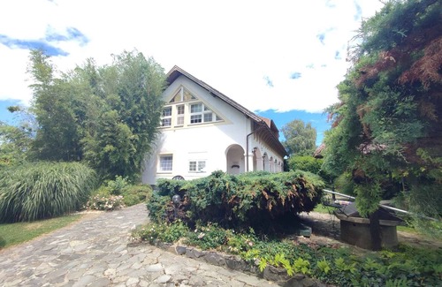 Kehidakustany Apartment | Holiday apartment with large garden, Wi-Fi and air conditioning