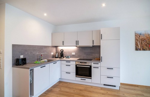 Ravensburg Apartment | Holiday Apartment "Kiefer" with Private Terrace & Wi-Fi