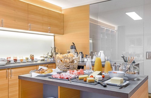 Valdaora di Sopra Apartment | Holiday Apartment “Kruma - Waggile 3” with Mountain View, Wi-Fi & Balcony