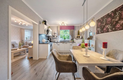 Kurrenberg Apartment | Holiday Apartment 'Moselburgblick' with Mountain View and Wi-Fi