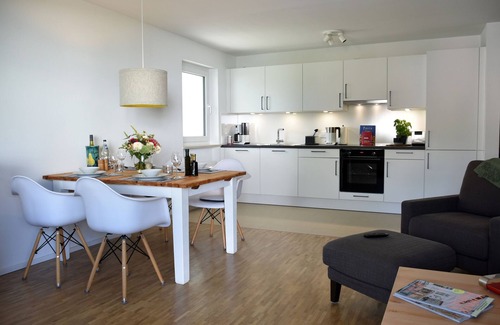 Weissensberg Apartment | Holiday Apartment 'Quartier Wellant' with Private Terrace, Private Garden and Wi-Fi