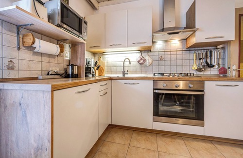 Spinga Apartment | Holiday Apartment "Sonnenschein" with Mountain View, Balcony & Wi-Fi