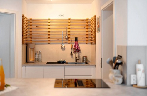 Kirchzarten Apartment | Holiday Apartment 'Vergissmeinnicht' with Mountain View, Shared Garden and Wi-Fi