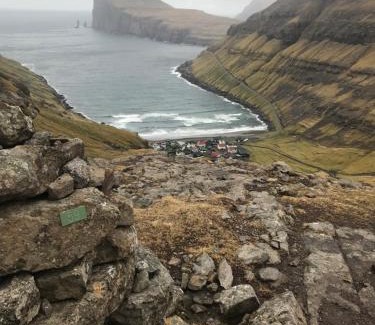 Streymoy House | holiday cottage in Tjørnuvík