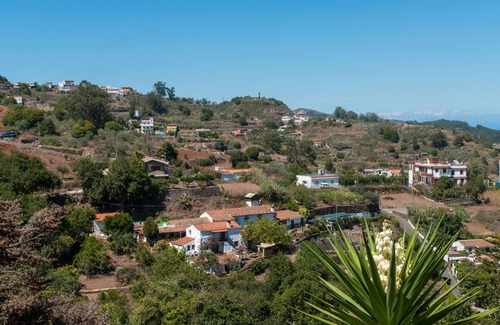 Valleseco Cottage | Holiday cottage with shared pool in Valleseco
