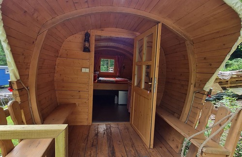 Urnshausen Cabin | Holiday cabin right on the lake