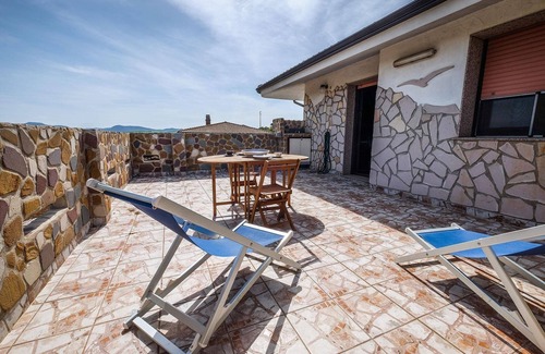 Gonnesa Apartment | Holiday feeling in a quiet area apartment on olive grove with Wi-Fi!