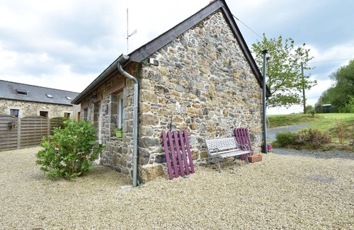 Saint-Gilles-les-Bois House | Holiday Home Saint-Gilles near Beach