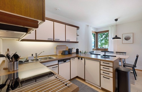 Haslach im Kinzigtal House | Holiday Home 'Rotkreuz' with Mountain View, Private Terrace and Wi-Fi