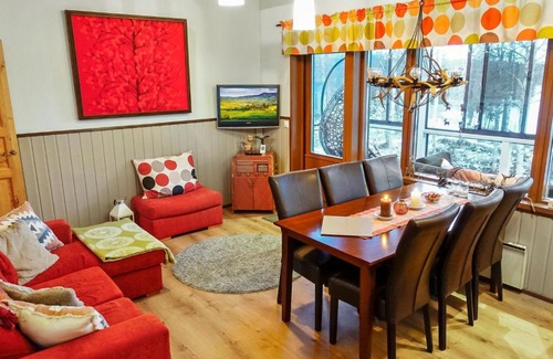 Muonio House | Holiday Home Äkäsjärven lomamökit 2 by Interhome