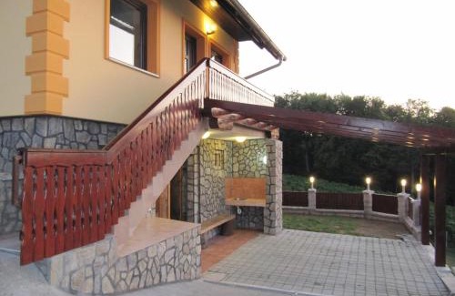 Krsko House | Holiday Home Češnovar