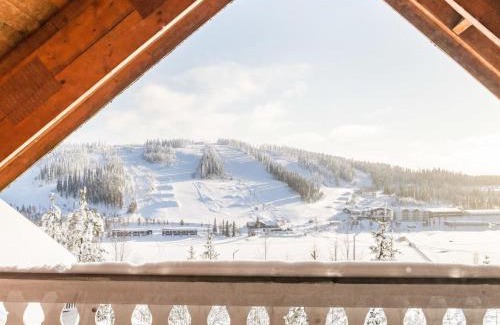 Kehys-Kainuu House | Holiday Home Alppikylä 3a paritalo by Interhome