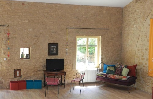 Argilliers House | Holiday Home Arbre Bouteille by Interhome